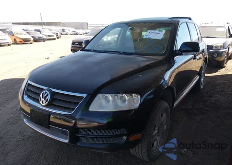 2005 Volkswagen Touareg V8 from USA, damaged, VIN WVGZM77L55D053308